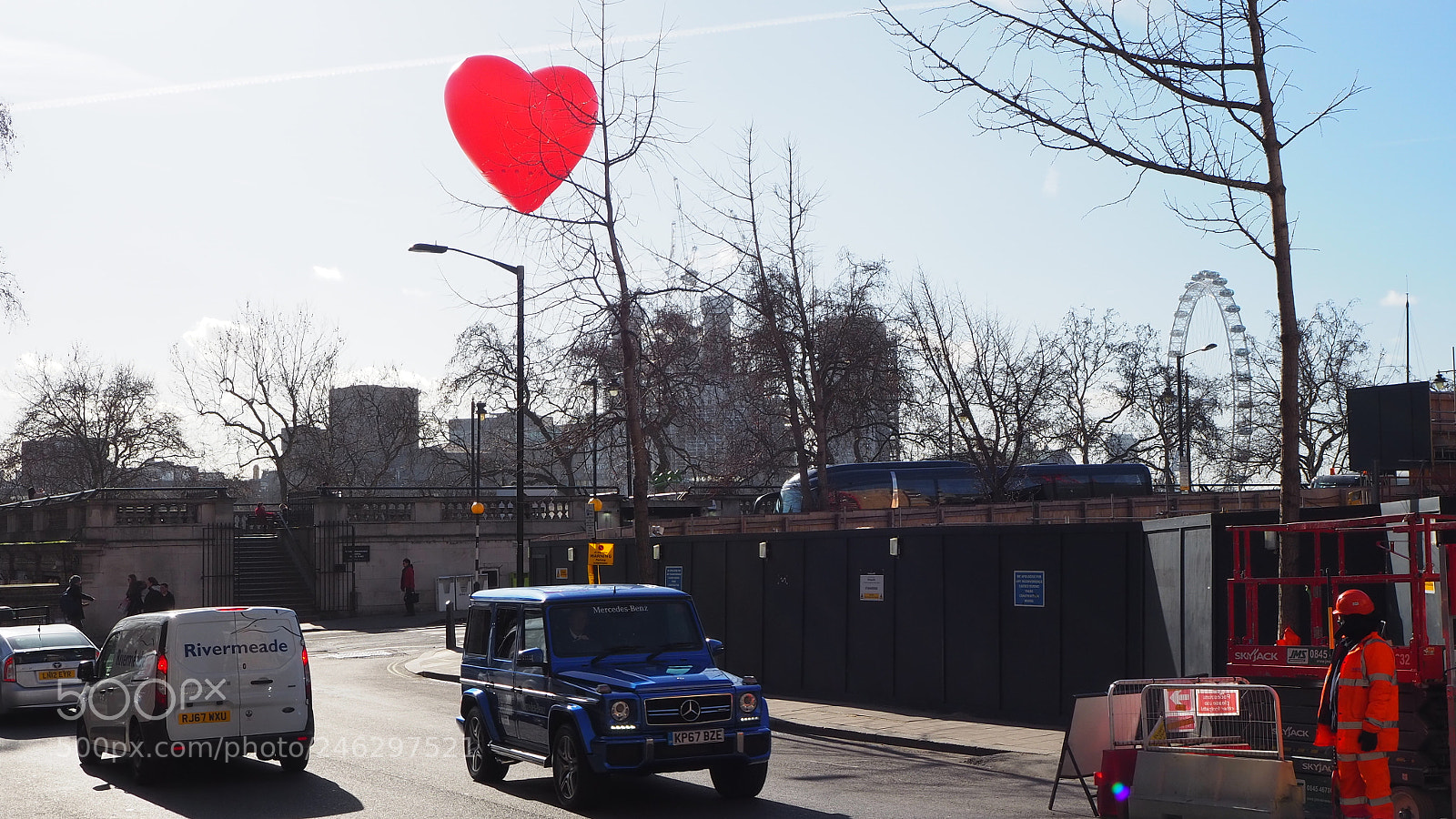 Olympus OM-D E-M10 III sample photo. Love is in the photography