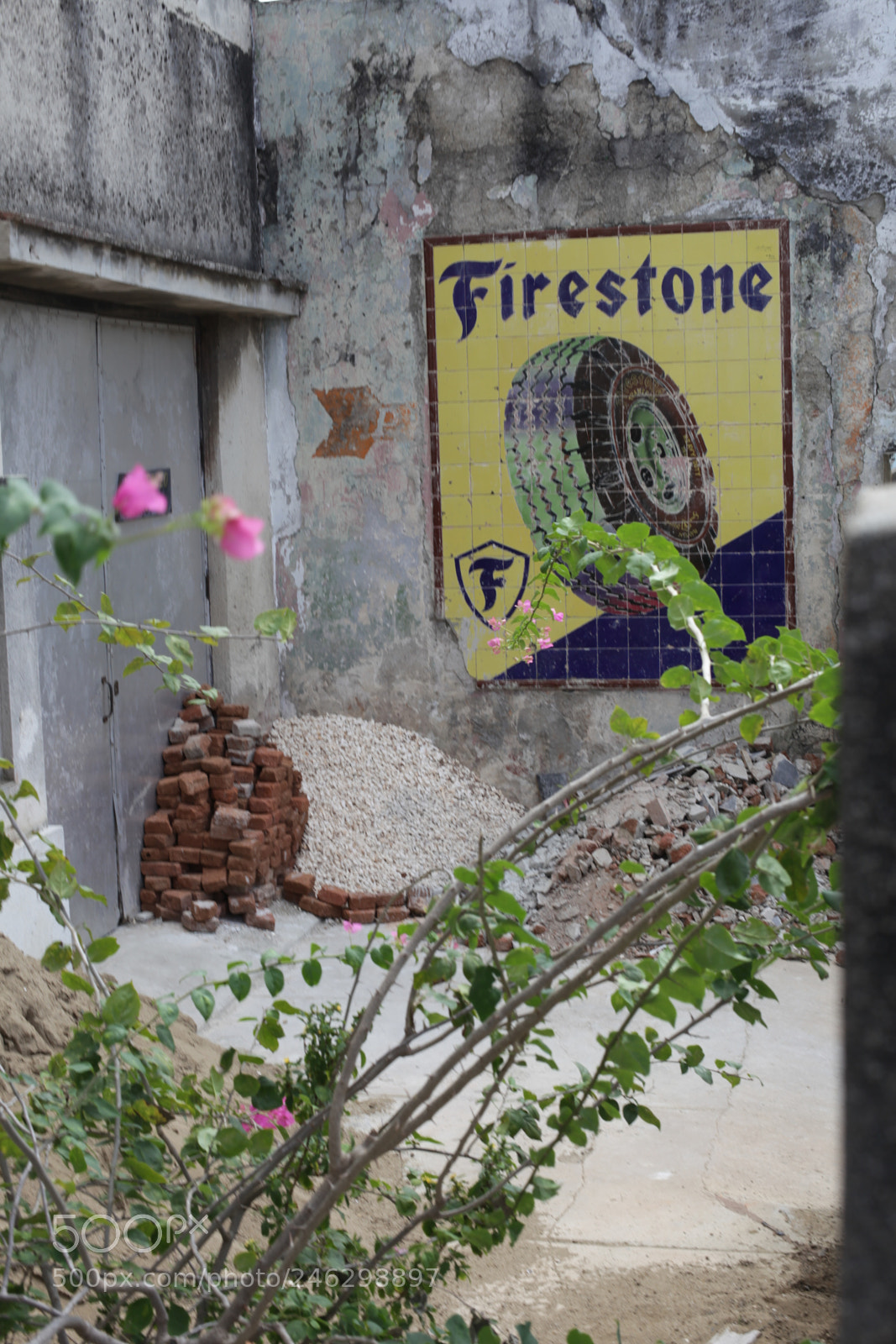 Canon EF 50mm F1.4 USM sample photo. Relics of us at photography