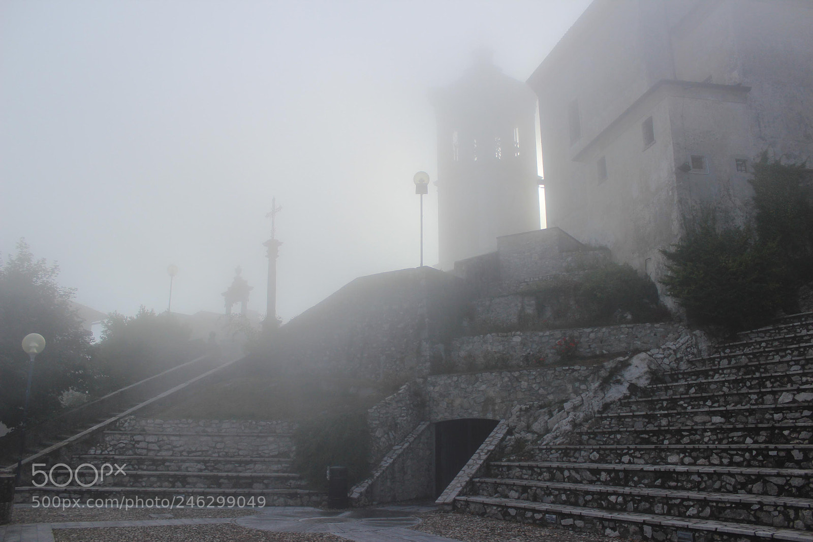Canon EOS 600D (Rebel EOS T3i / EOS Kiss X5) sample photo. Mysterious location photography