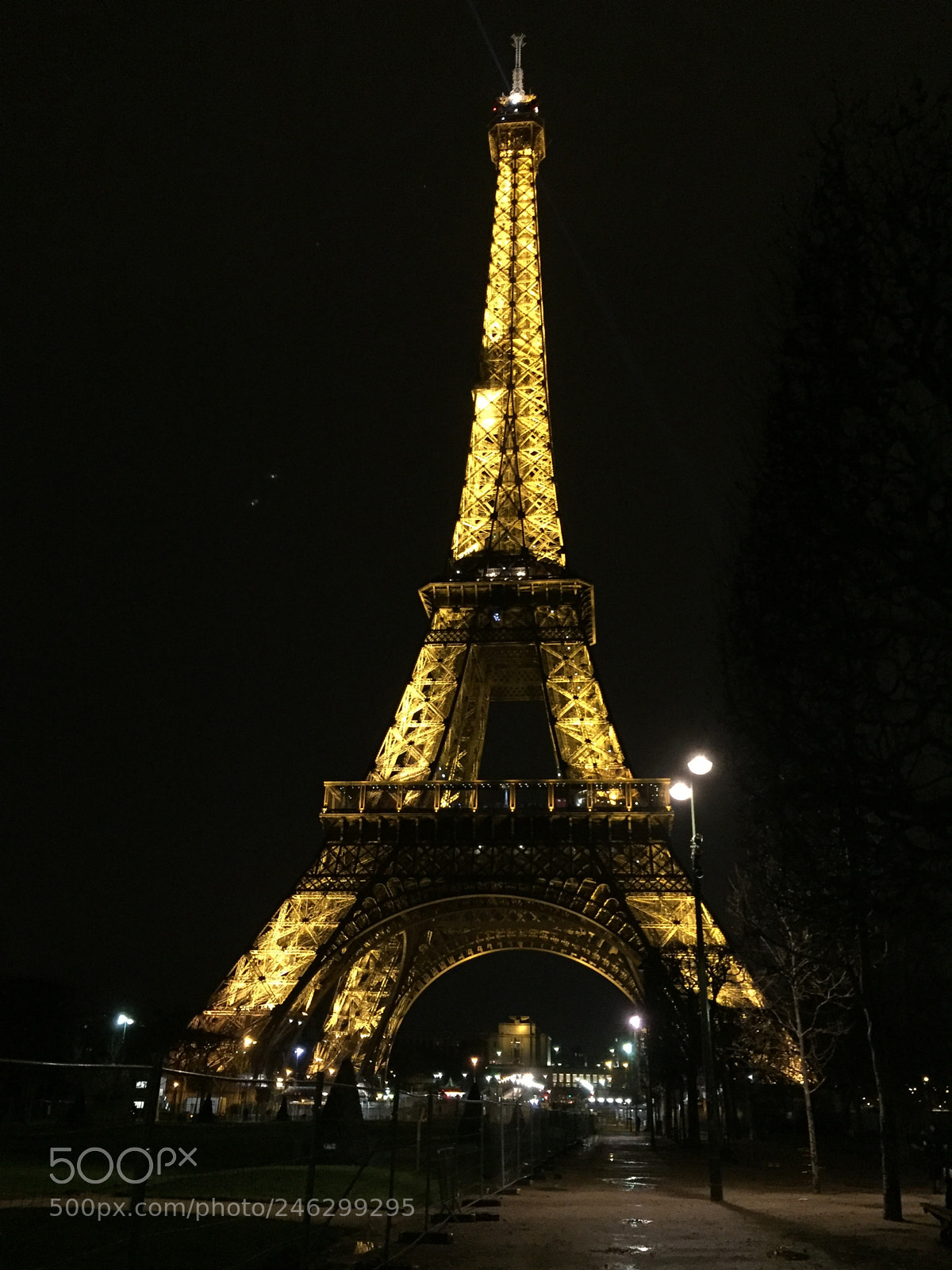 Apple iPhone 6 sample photo. La tour eiffel photography