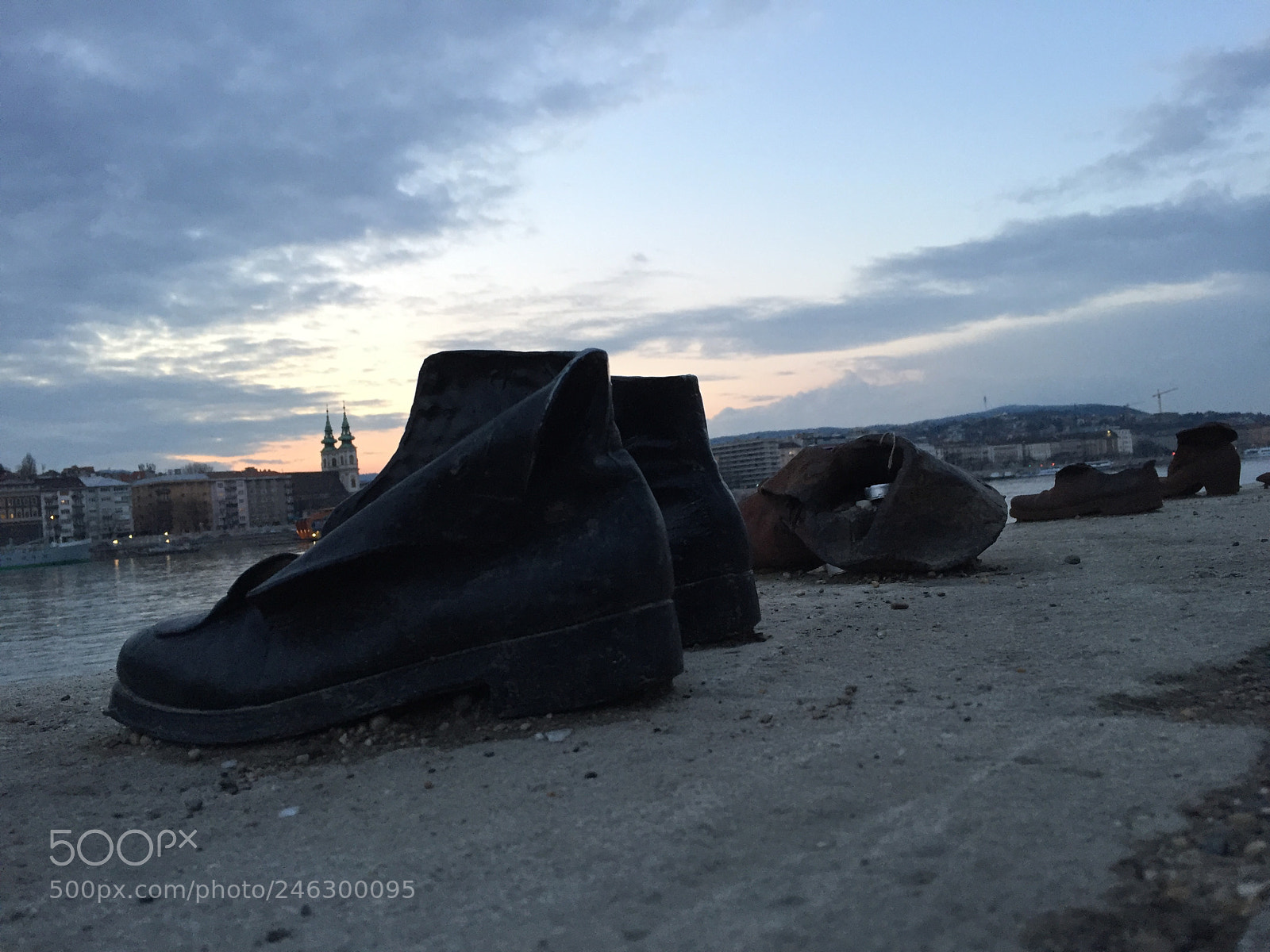 Apple iPhone 6 sample photo. Shoes on the danube photography