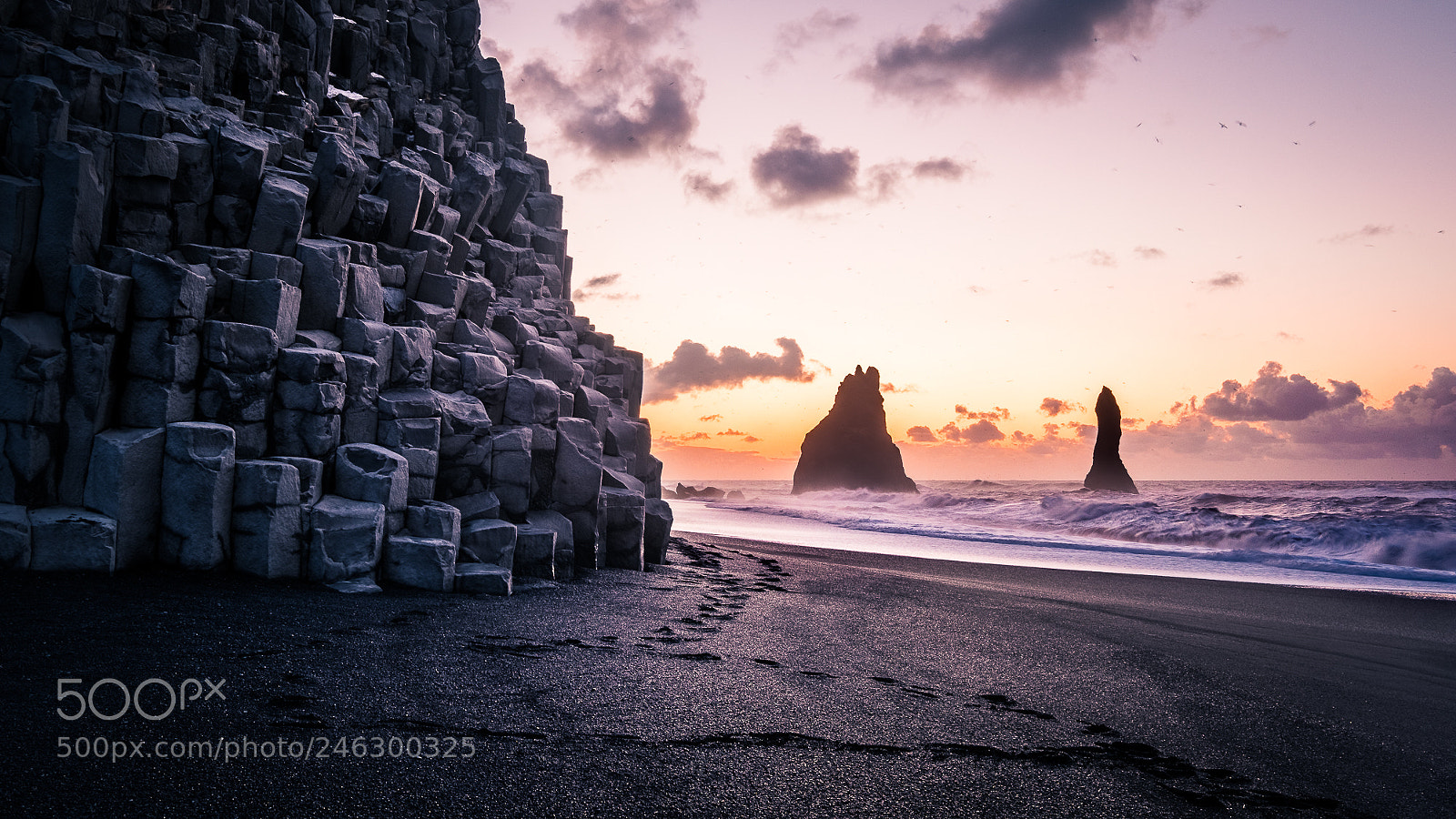 Fujifilm X-Pro2 sample photo. Sunrise in reynisfjara beach photography