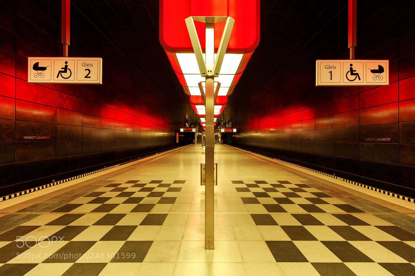Fujifilm X-T20 sample photo. U 4 station hamburg photography