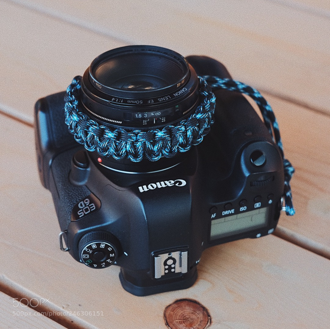 Fujifilm X-T10 sample photo. Lightning single strap. strapsbyelroobs.com photography