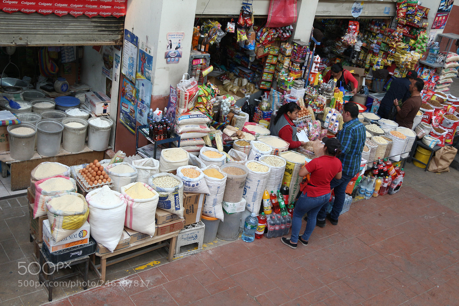 Canon EOS 700D (EOS Rebel T5i / EOS Kiss X7i) sample photo. Mercado photography