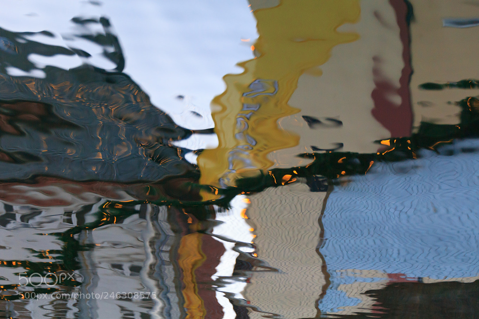 Canon EOS 600D (Rebel EOS T3i / EOS Kiss X5) sample photo. Reflections photography
