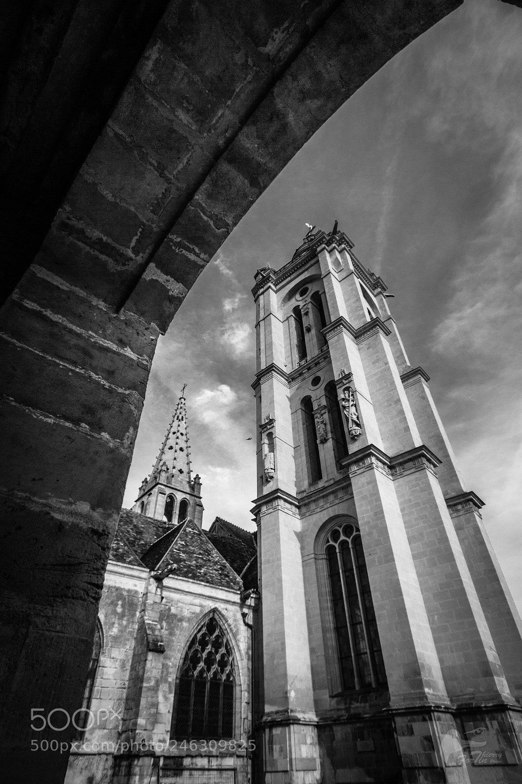Canon EOS 700D (EOS Rebel T5i / EOS Kiss X7i) sample photo. Senlis église saint pierre photography