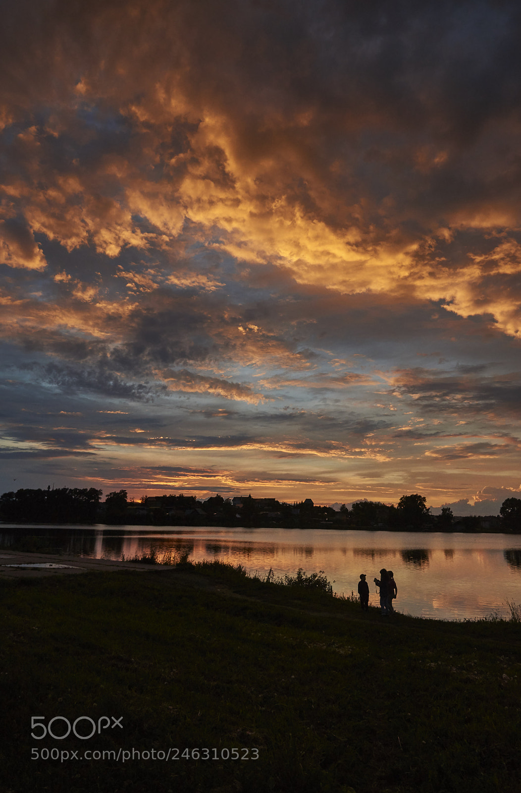 Sony SLT-A77 sample photo. Sunset on the lake photography