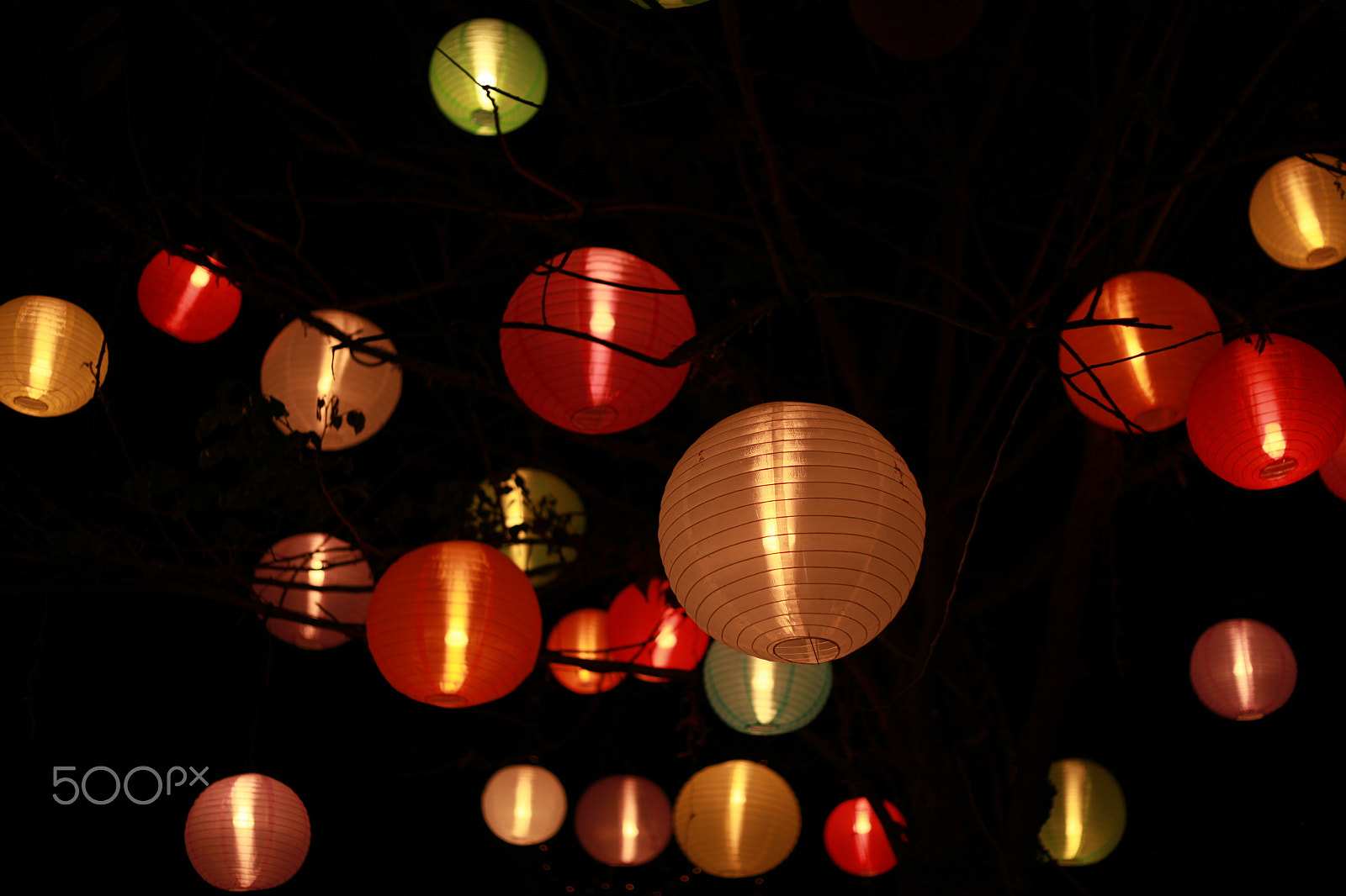 Canon EF 50mm F1.8 II sample photo. Street lantern photography