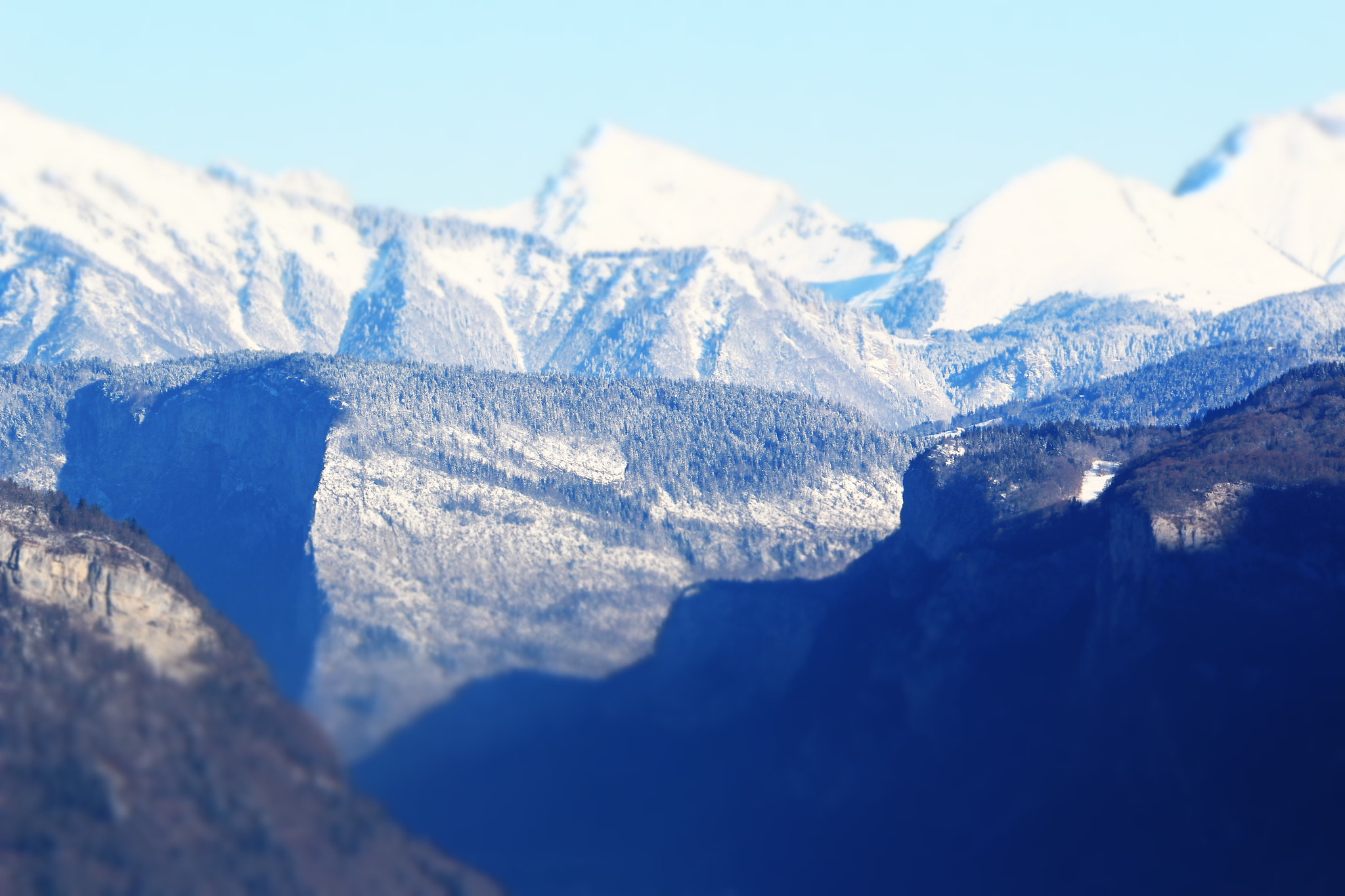 Canon EF 70-300mm F4-5.6L IS USM sample photo. Mountain photography