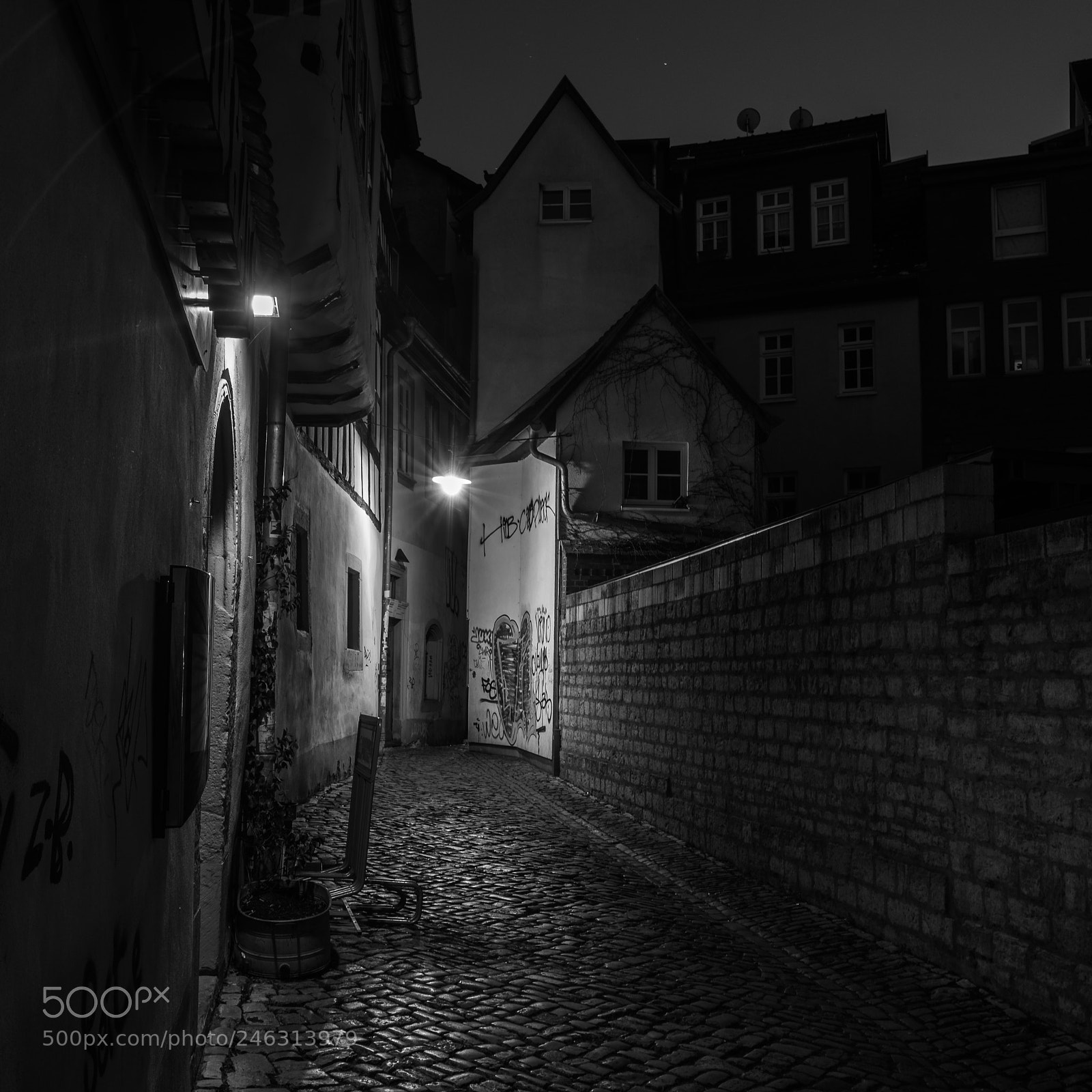 Nikon D600 sample photo. Kirchhofgasse bei night photography