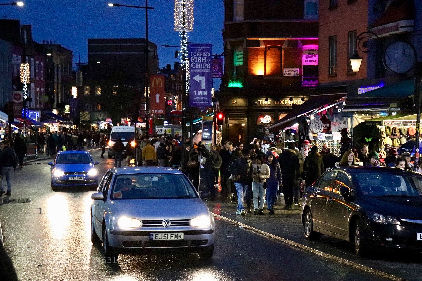 Canon EOS 200D (EOS Rebel SL2 / EOS Kiss X9) sample photo. Camden night photography