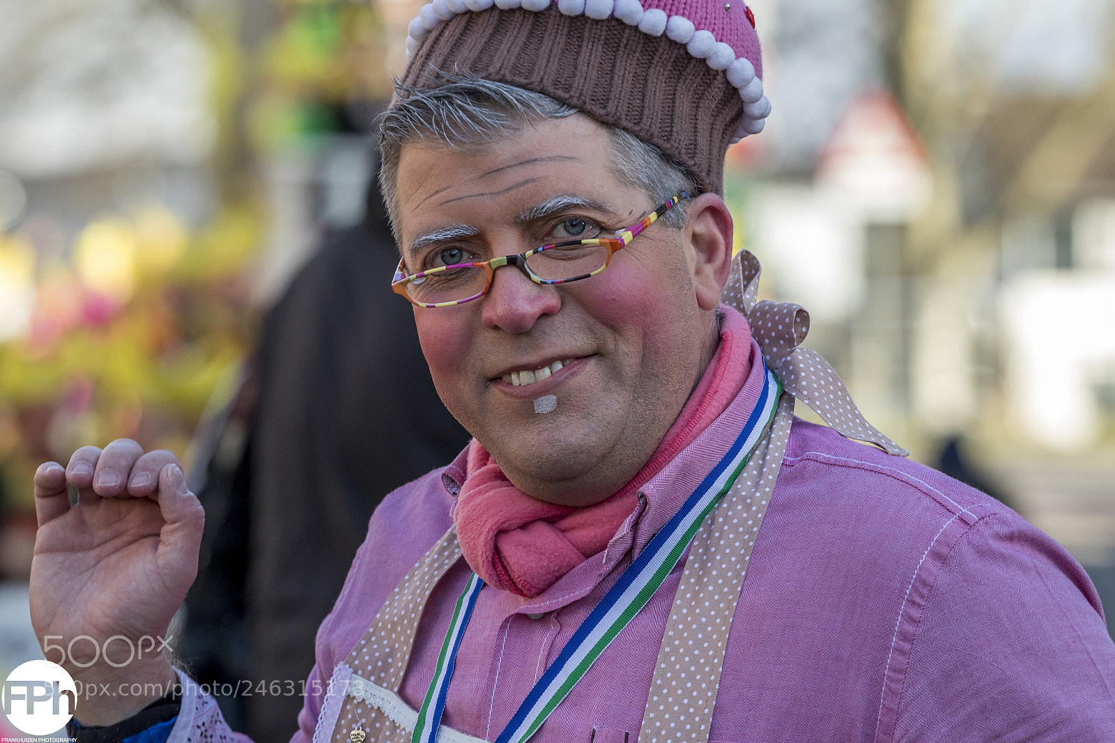 Canon EOS 7D Mark II sample photo. The pink cook photography