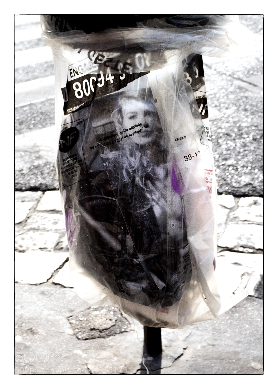 Fujifilm X100F sample photo. Poubelle le vie. photography