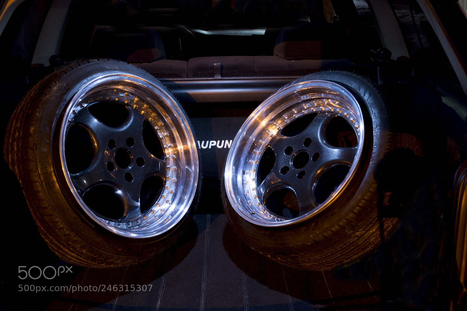 Nikon D7200 sample photo. Trunk decoration photography