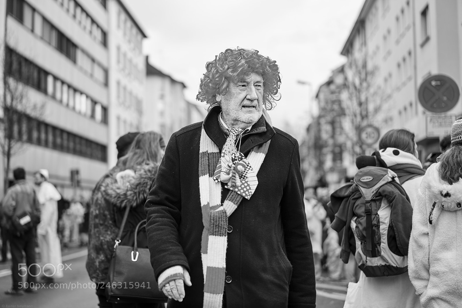Sony a7R II sample photo. Mann 382 b&w photography