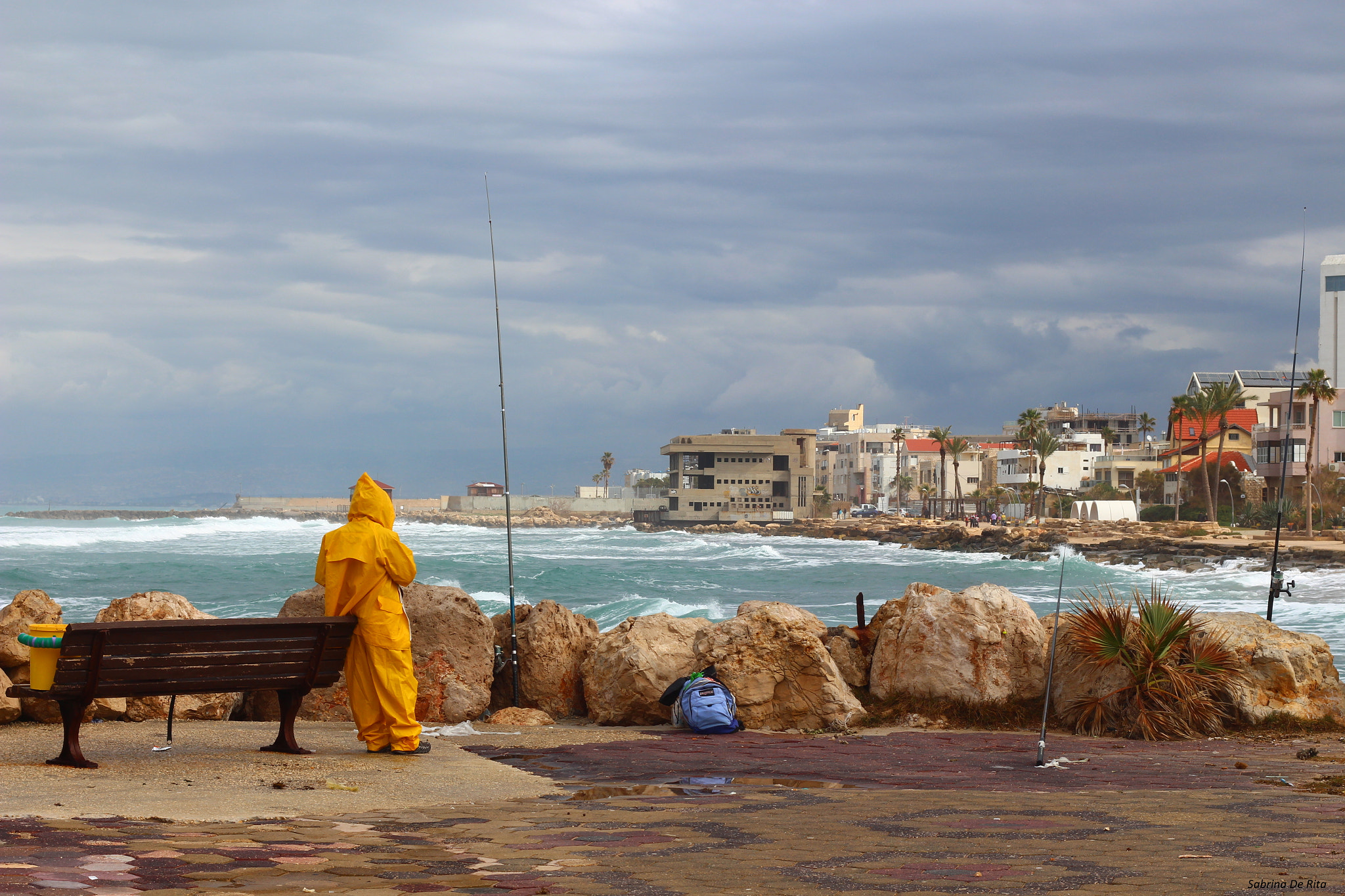Canon EOS 700D (EOS Rebel T5i / EOS Kiss X7i) sample photo. Fisherman on a winter day photography