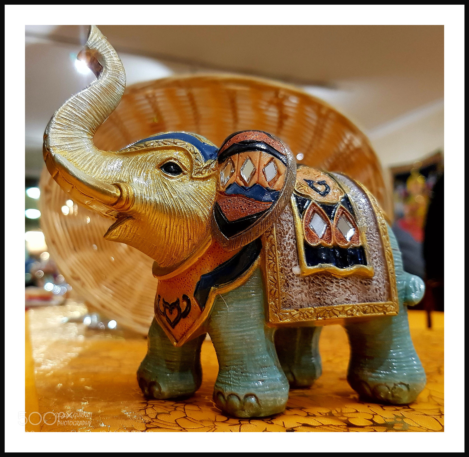 Samsung Galaxy S8+ sample photo. Statuette éléphant photography