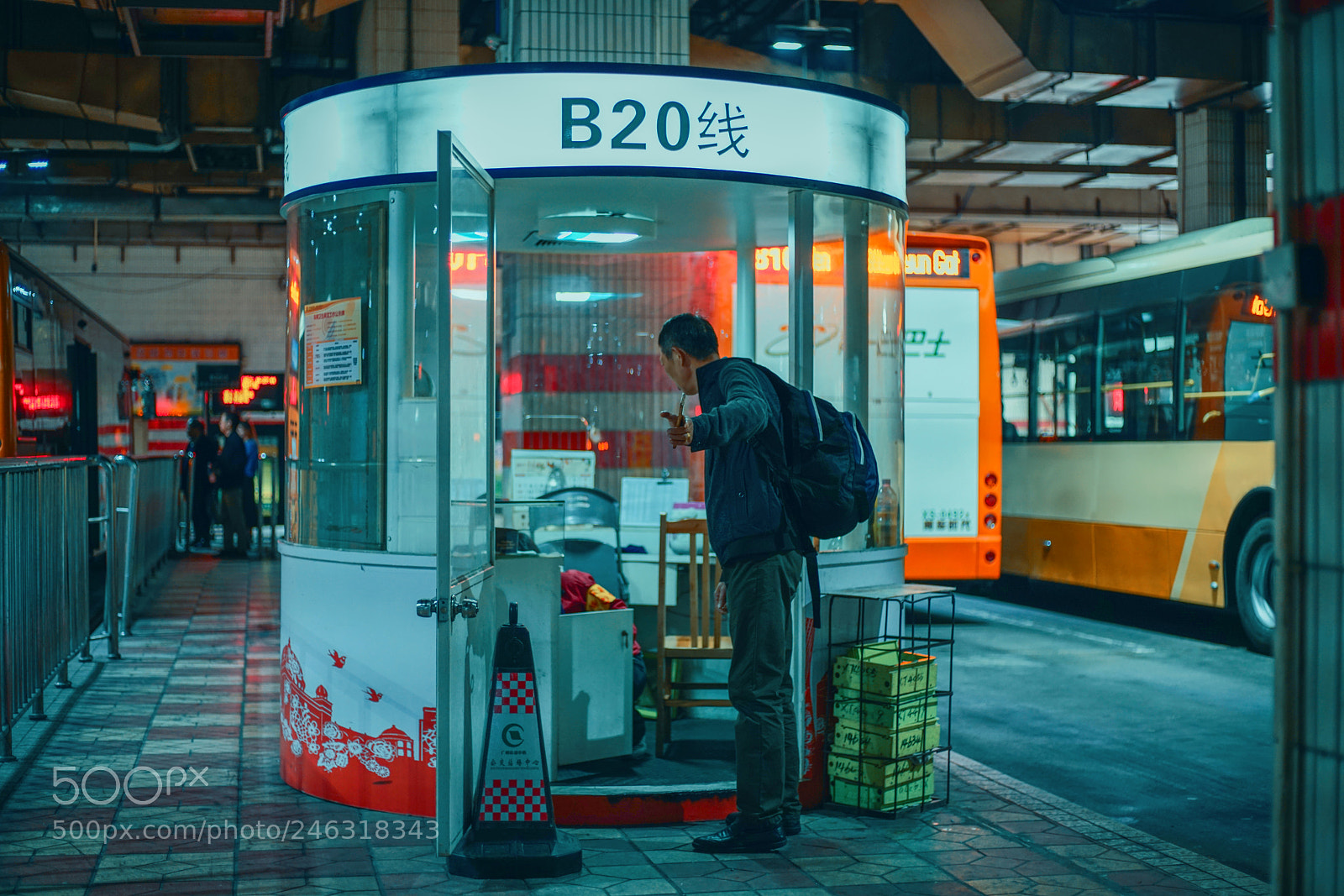 Sony a7R II sample photo. 指路 photography