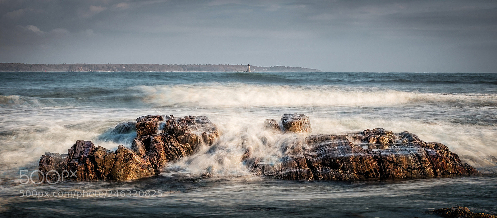 Olympus OM-D E-M5 II sample photo. The lighthouse photography