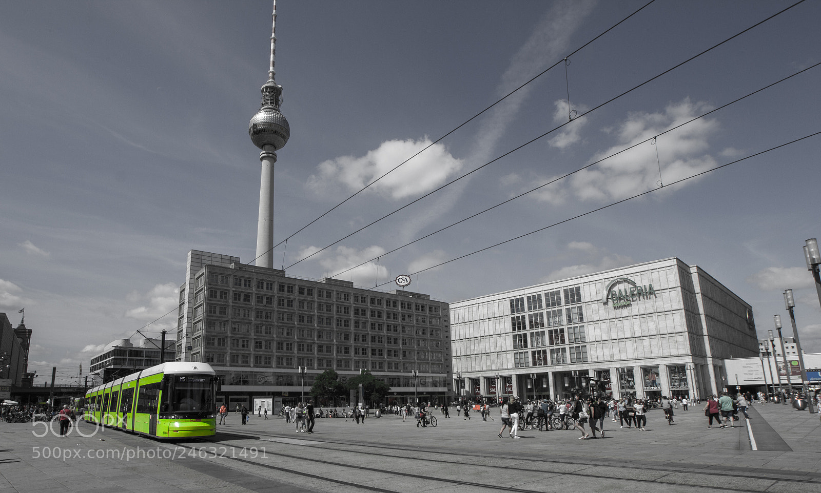 Canon EOS 550D (EOS Rebel T2i / EOS Kiss X4) sample photo. Berlin photography