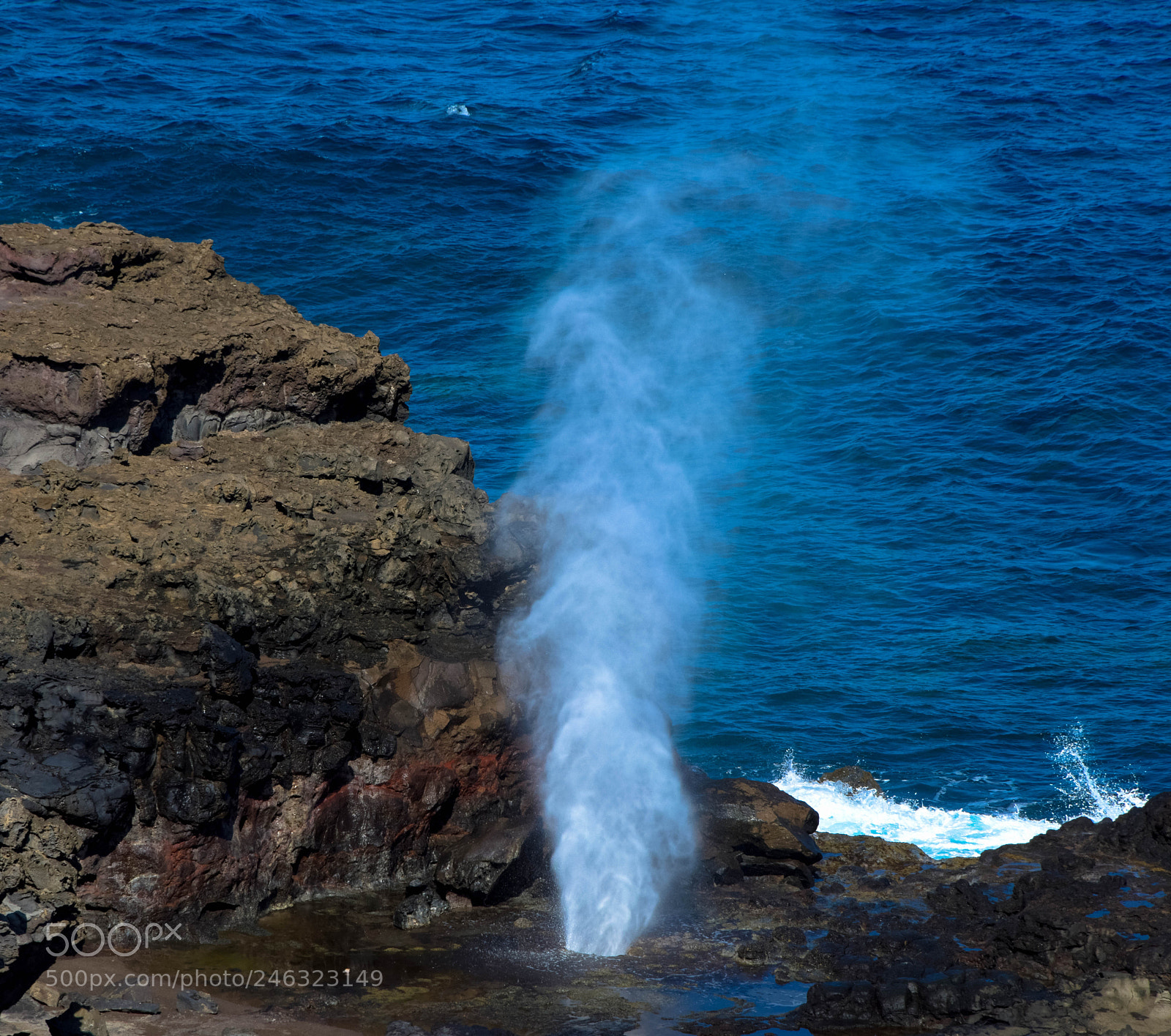 Nikon D810 sample photo. Lava tube fountain! photography