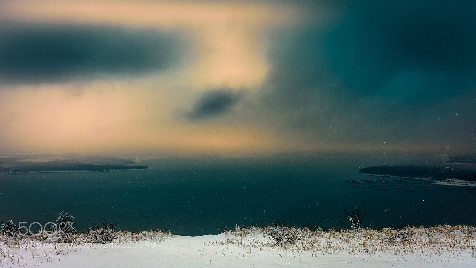 Nikon D7200 sample photo. Winter light photography