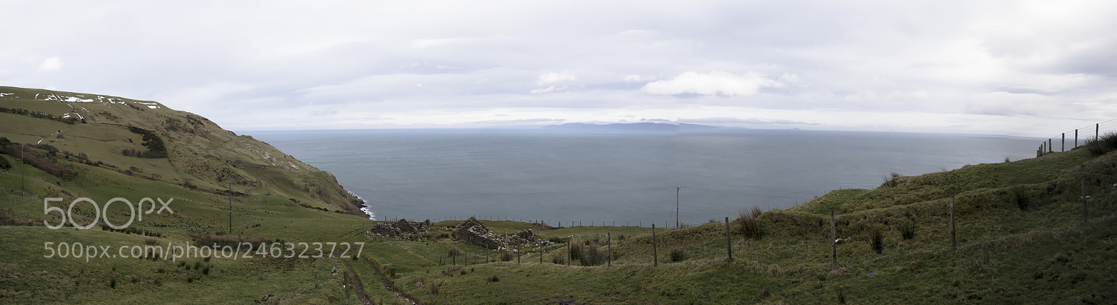 Samsung NX2000 sample photo. Torr head photography