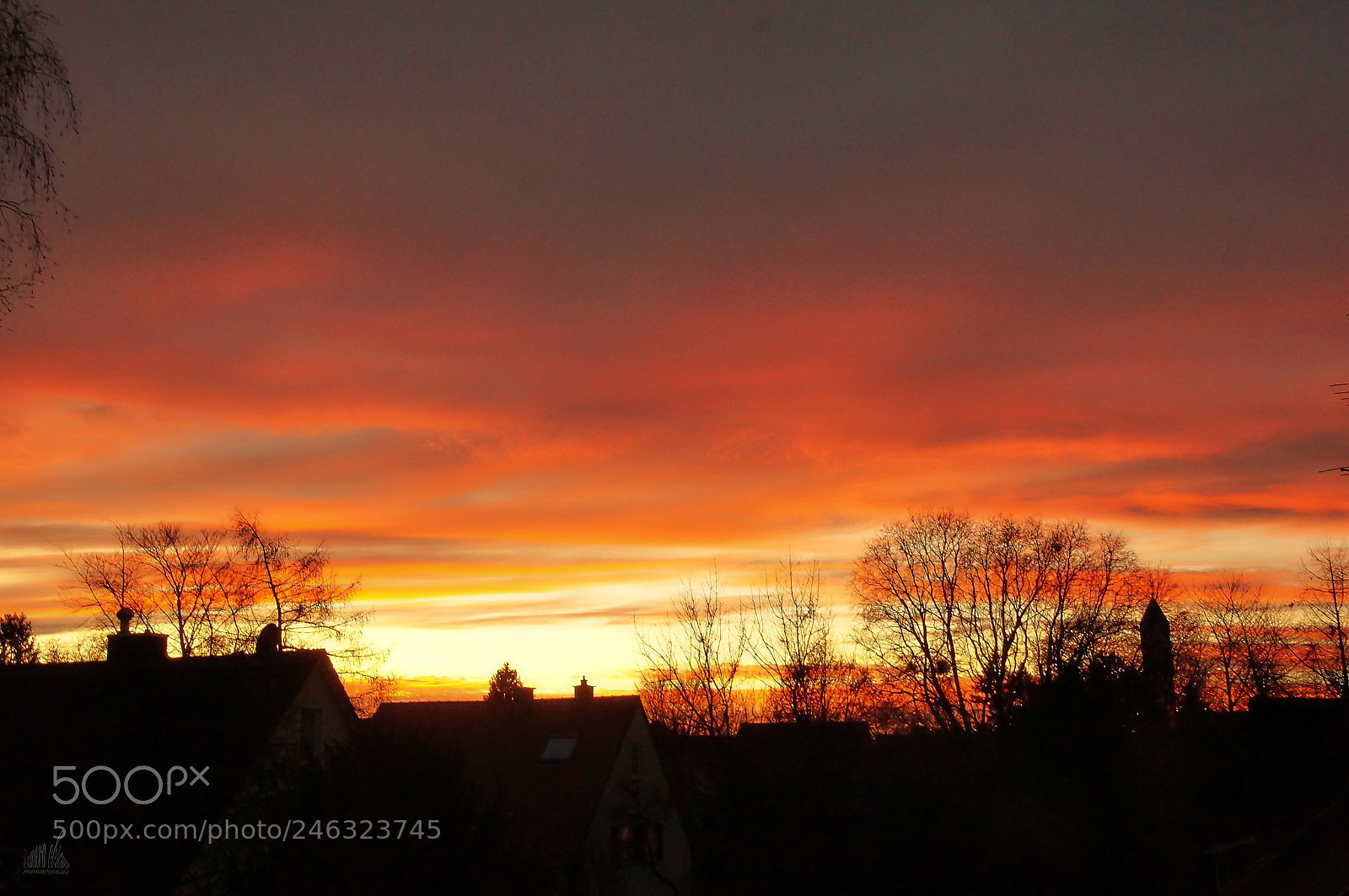 Sony SLT-A57 sample photo. Over the roofs photography