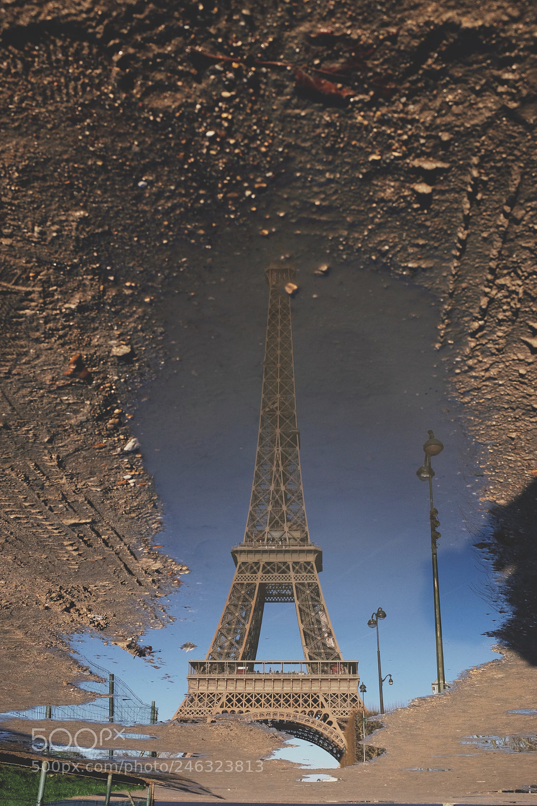 Fujifilm X100S sample photo. Upside down photography