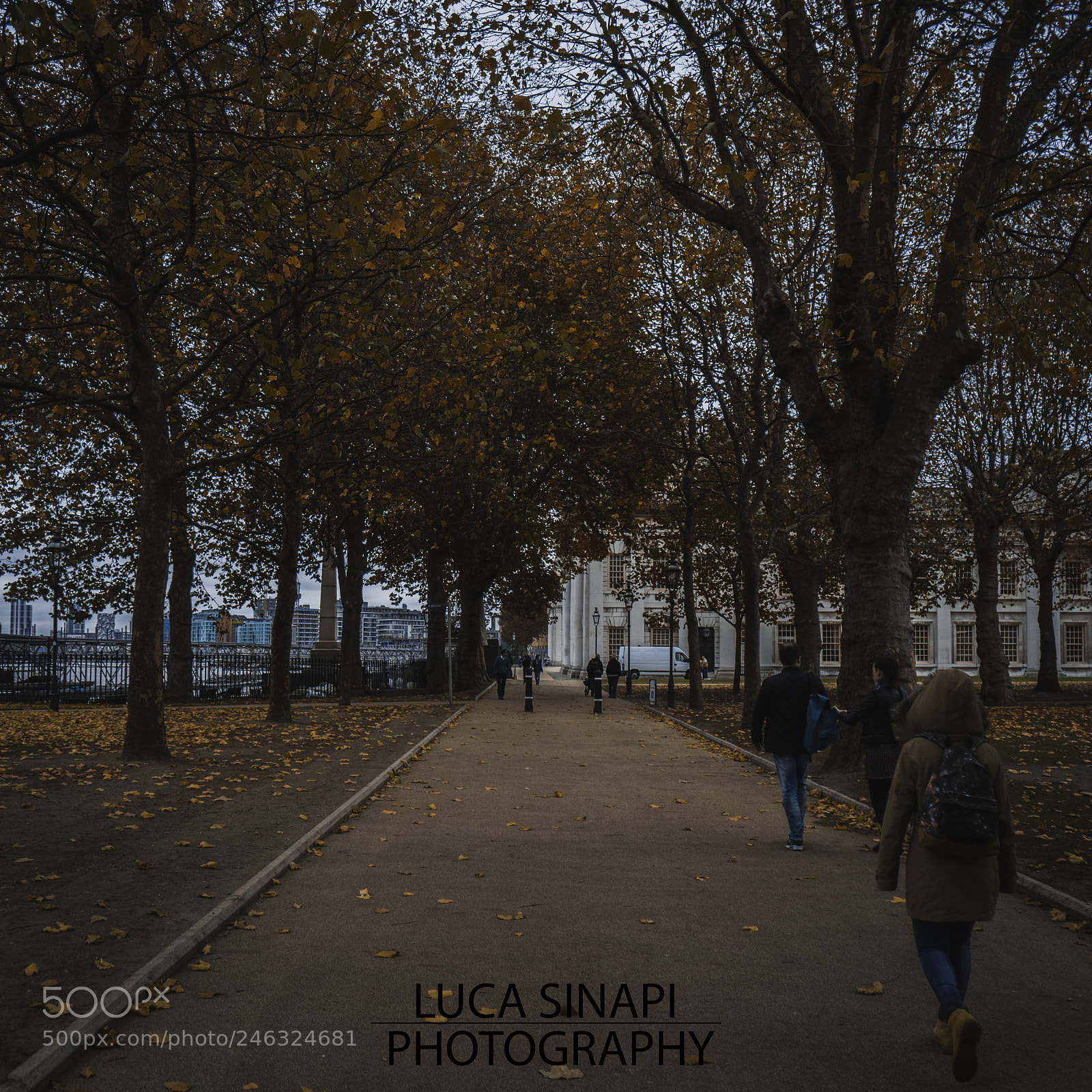Sony a7 II sample photo. Autumn in london (1/3) ? ?? ???????  photography