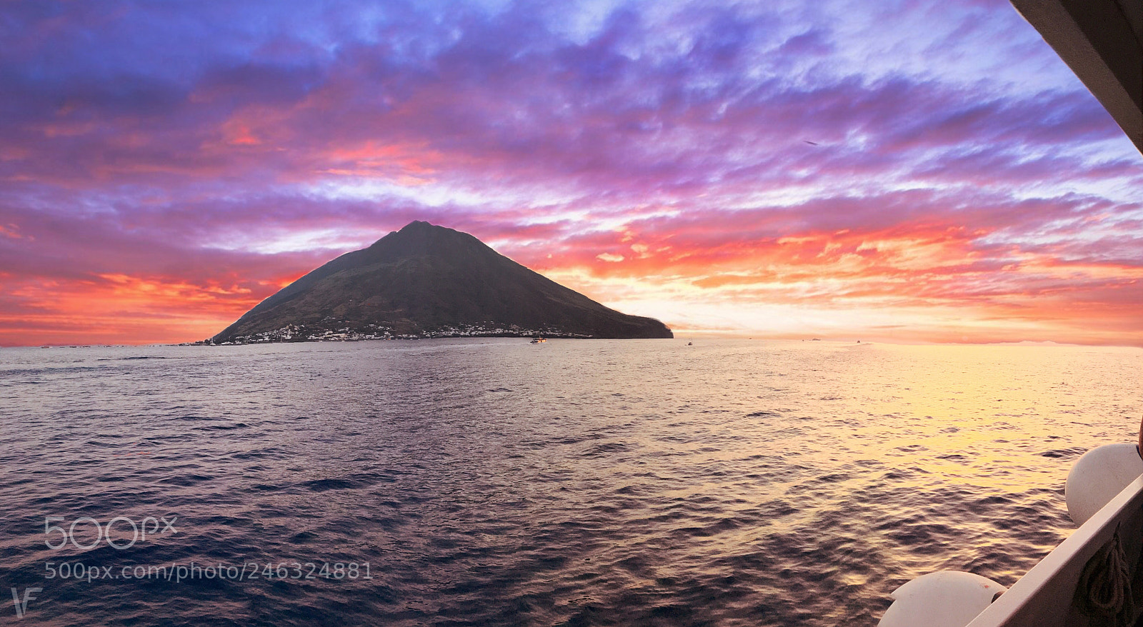 Apple iPhone 7 sample photo. Aeolian islands photography