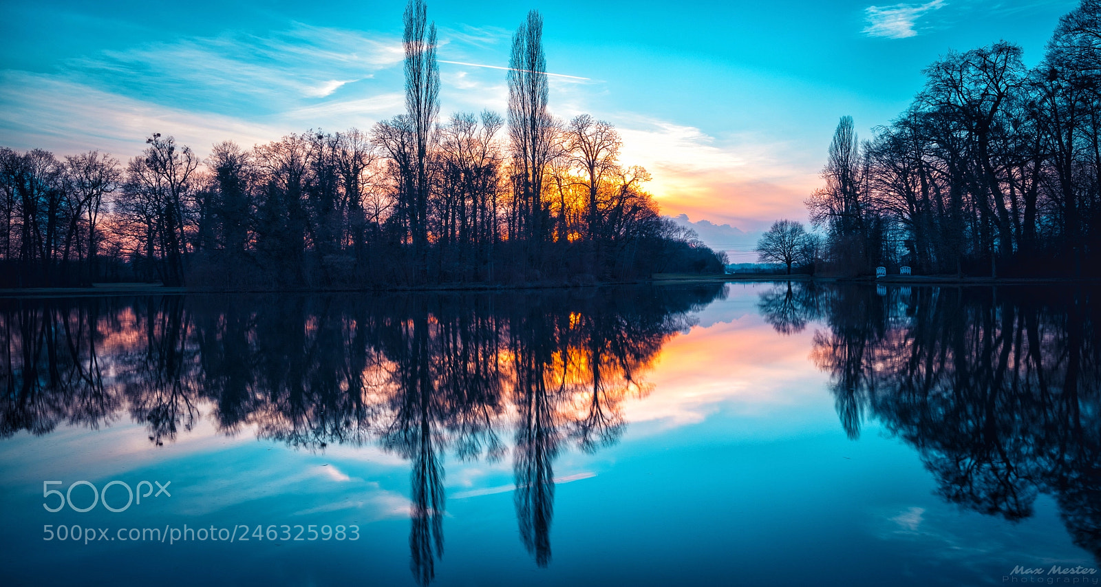 Canon EOS 6D Mark II sample photo. Reflections photography