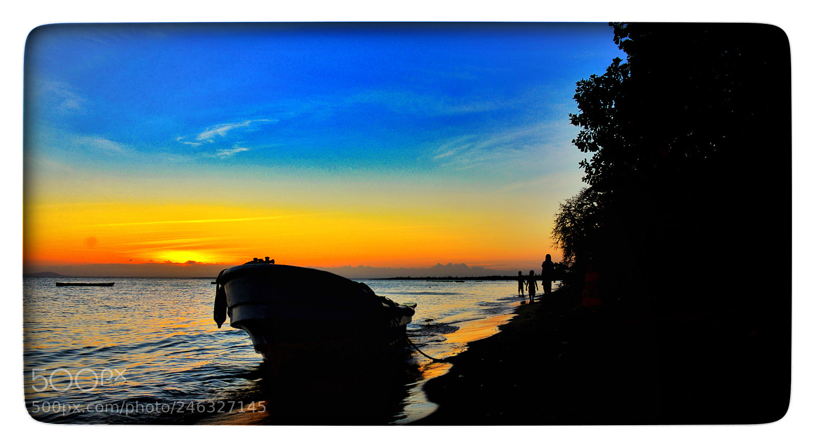 Nikon D5200 sample photo. Going home photography