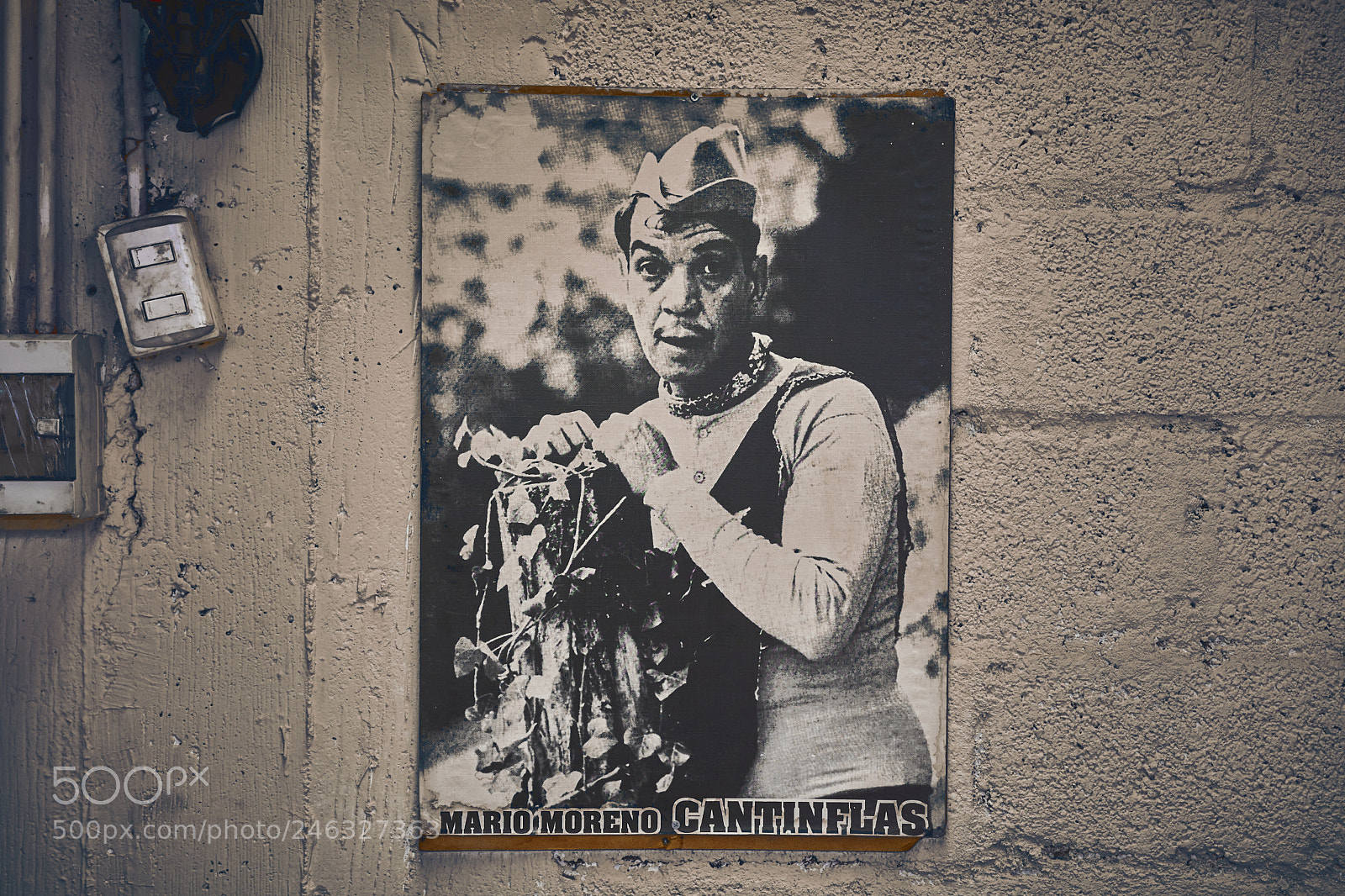 Sony a6500 sample photo. Cantinflas photography