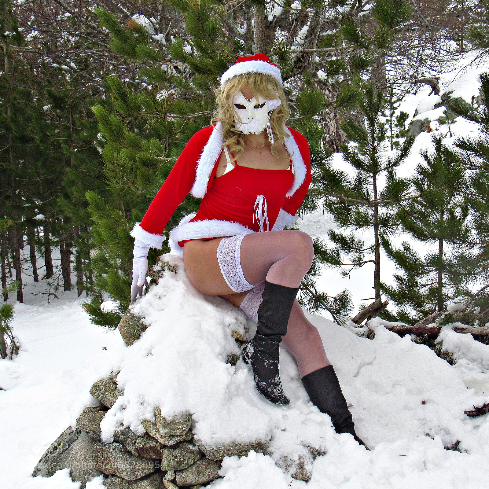Canon PowerShot SX520 HS sample photo. Sexy santa's helpers photography