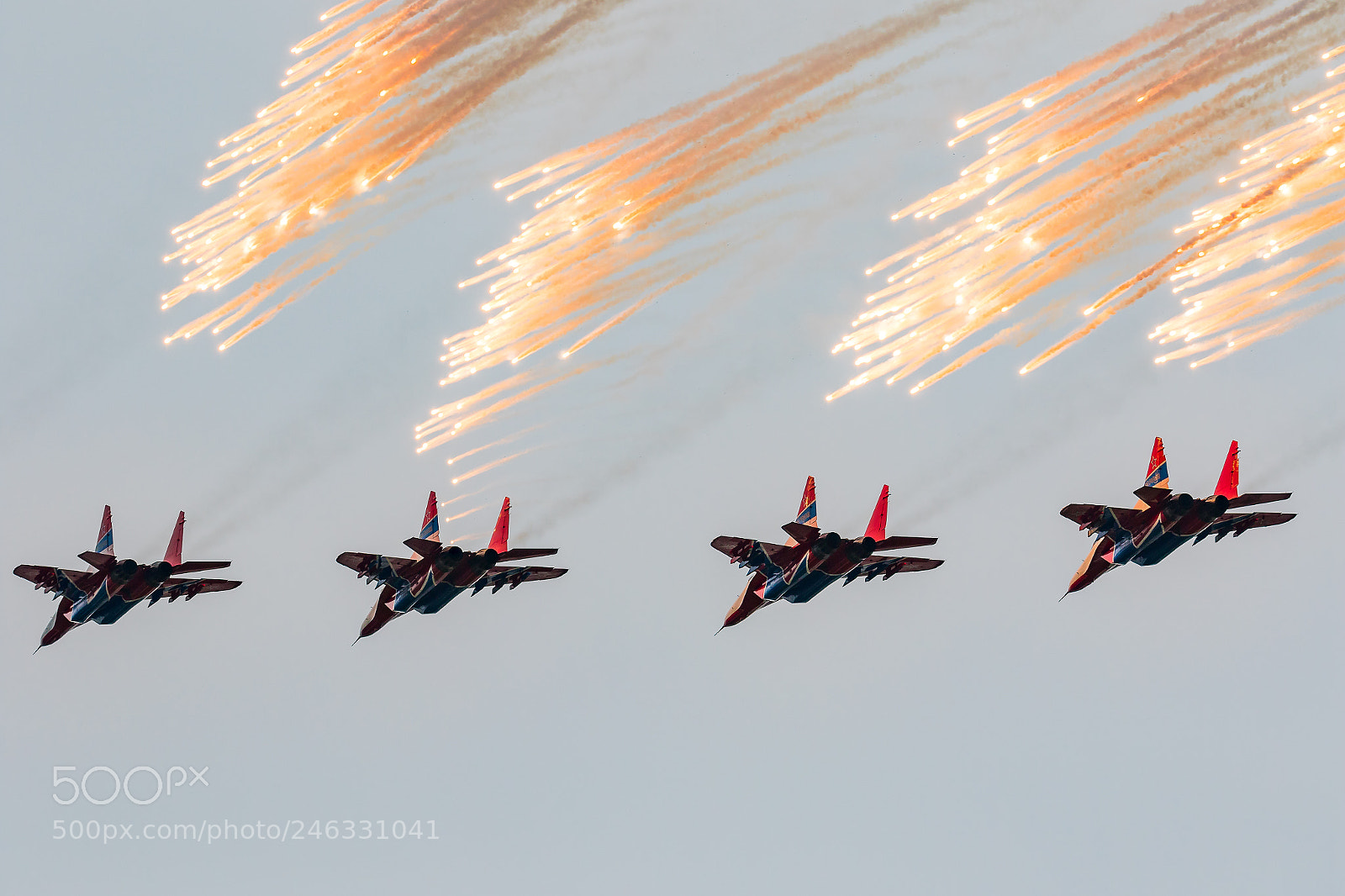 Canon EOS 7D Mark II sample photo. Стрижи - swifts and flares photography