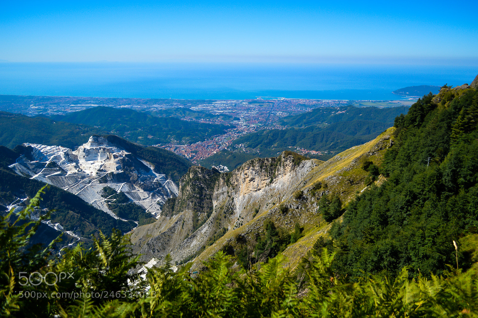 Nikon D3200 sample photo. Cave di carrara photography