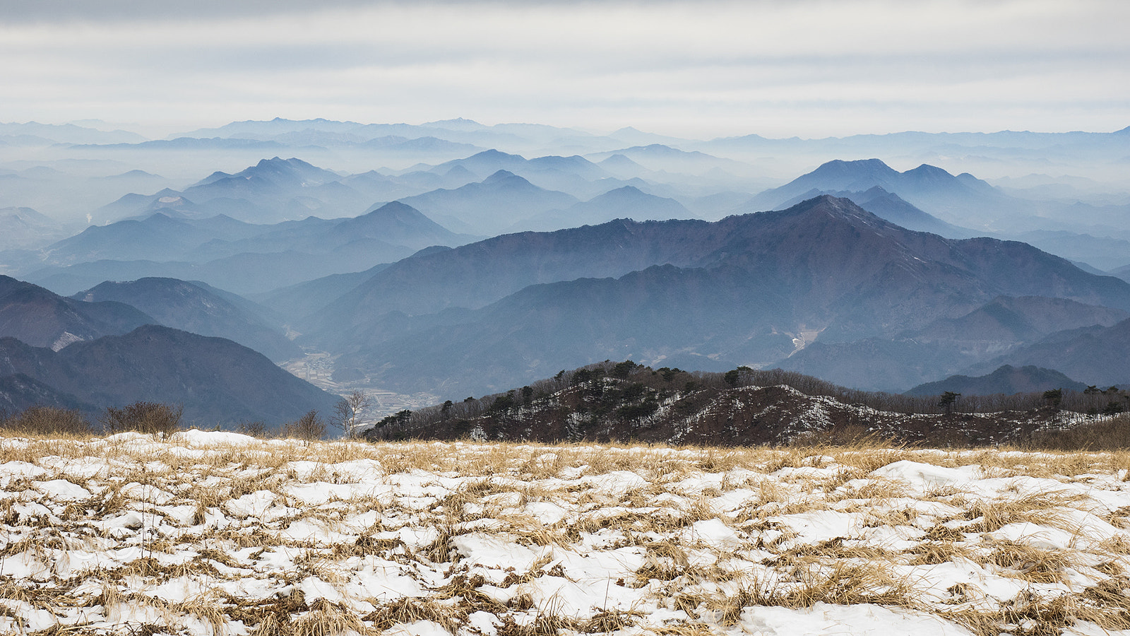 Olympus OM-D E-M1 sample photo. Mountain peaks photography