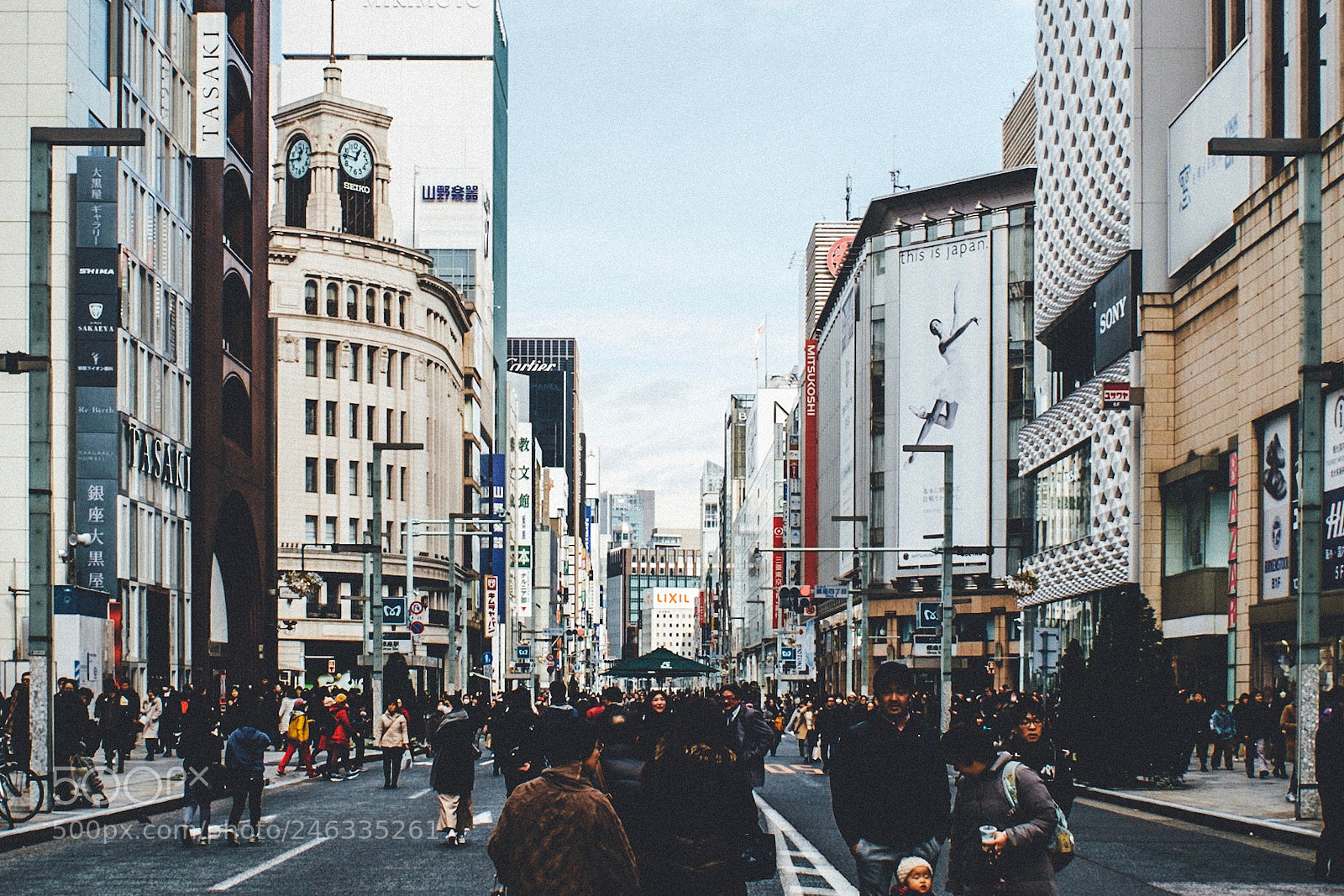 Fujifilm X-Pro1 sample photo. Somewhere tokyo. photography
