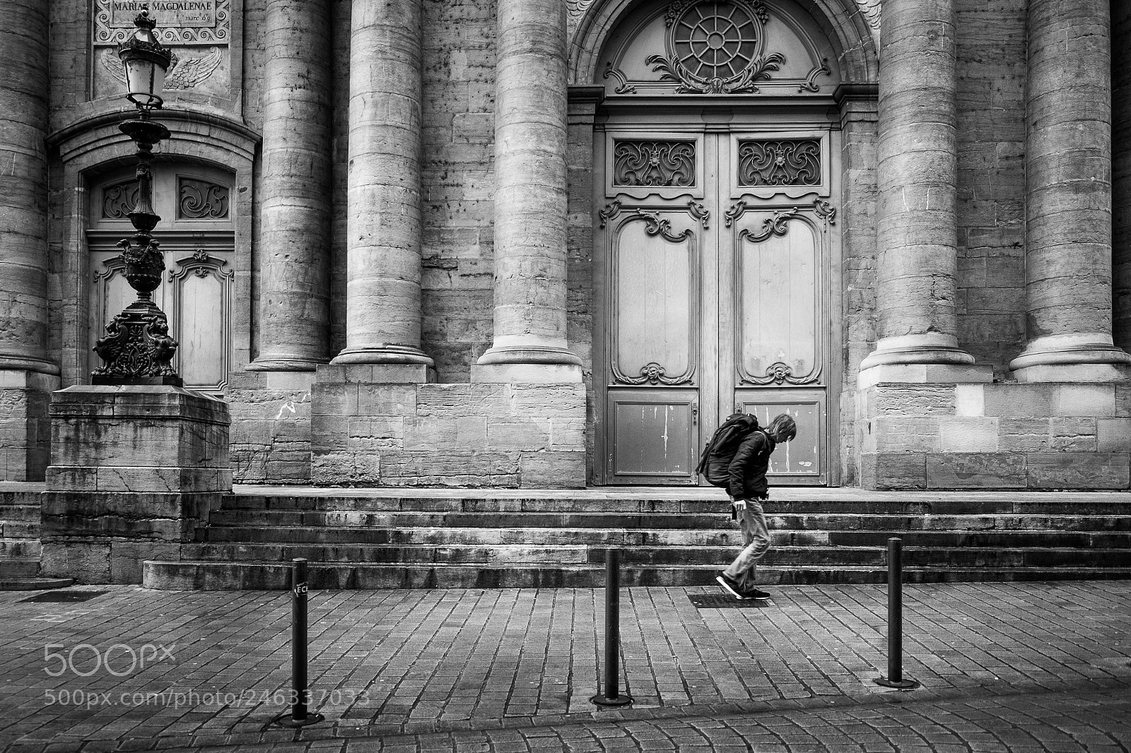 Fujifilm X-T1 sample photo. Marche tout droit photography