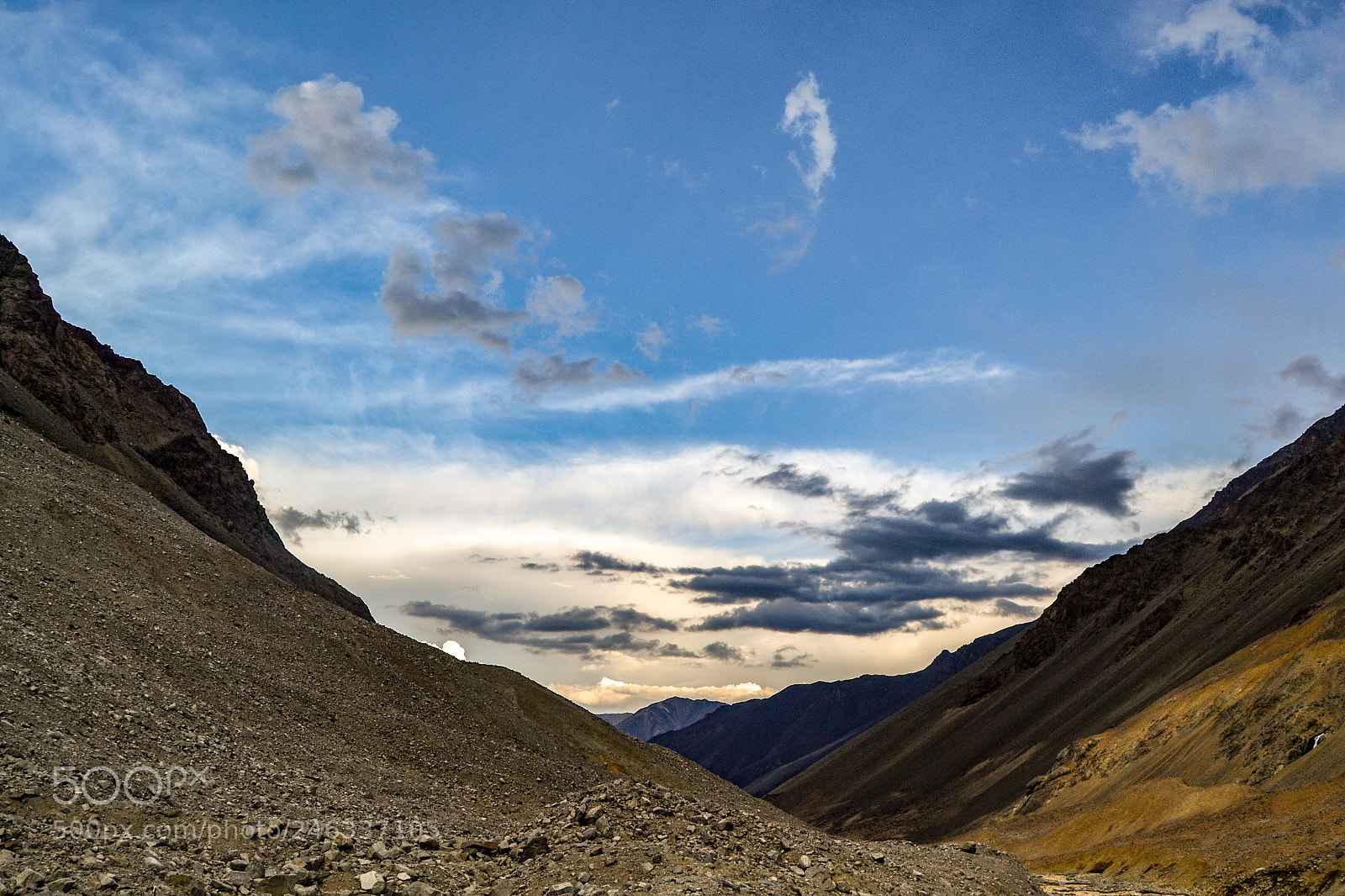 Nikon D3100 sample photo. Trekking al avi n photography