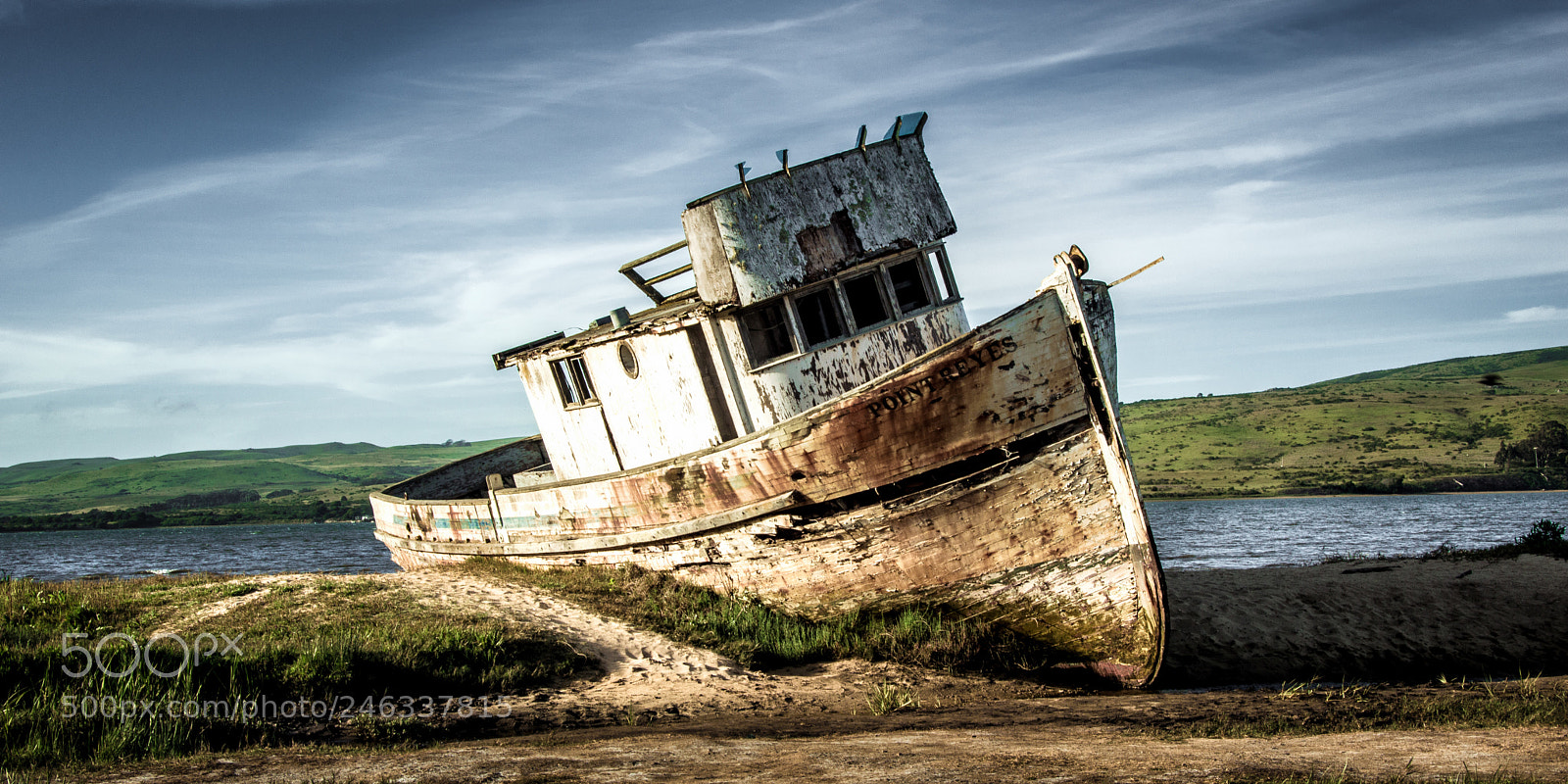 Nikon D3200 sample photo. Ship wreck photography