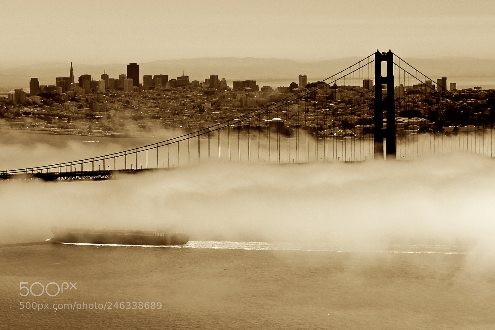 Olympus E-500 (EVOLT E-500) sample photo. Golden gate bridge photography