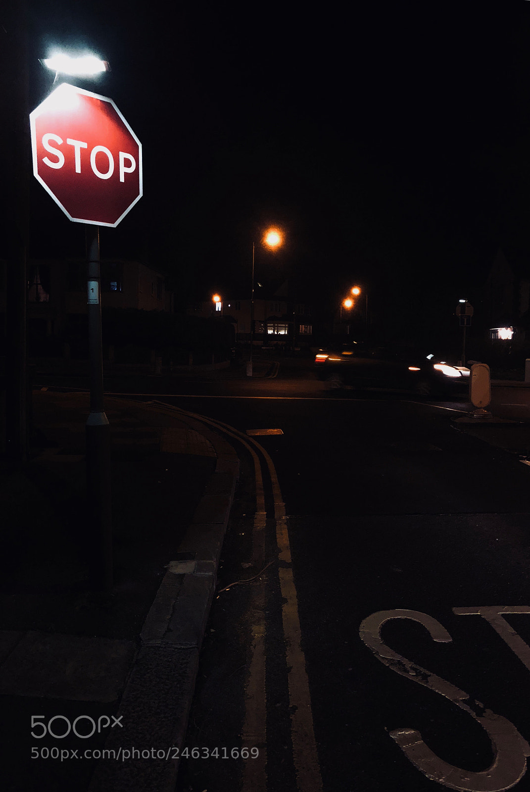 Apple iPhone X sample photo. Stop and watch photography