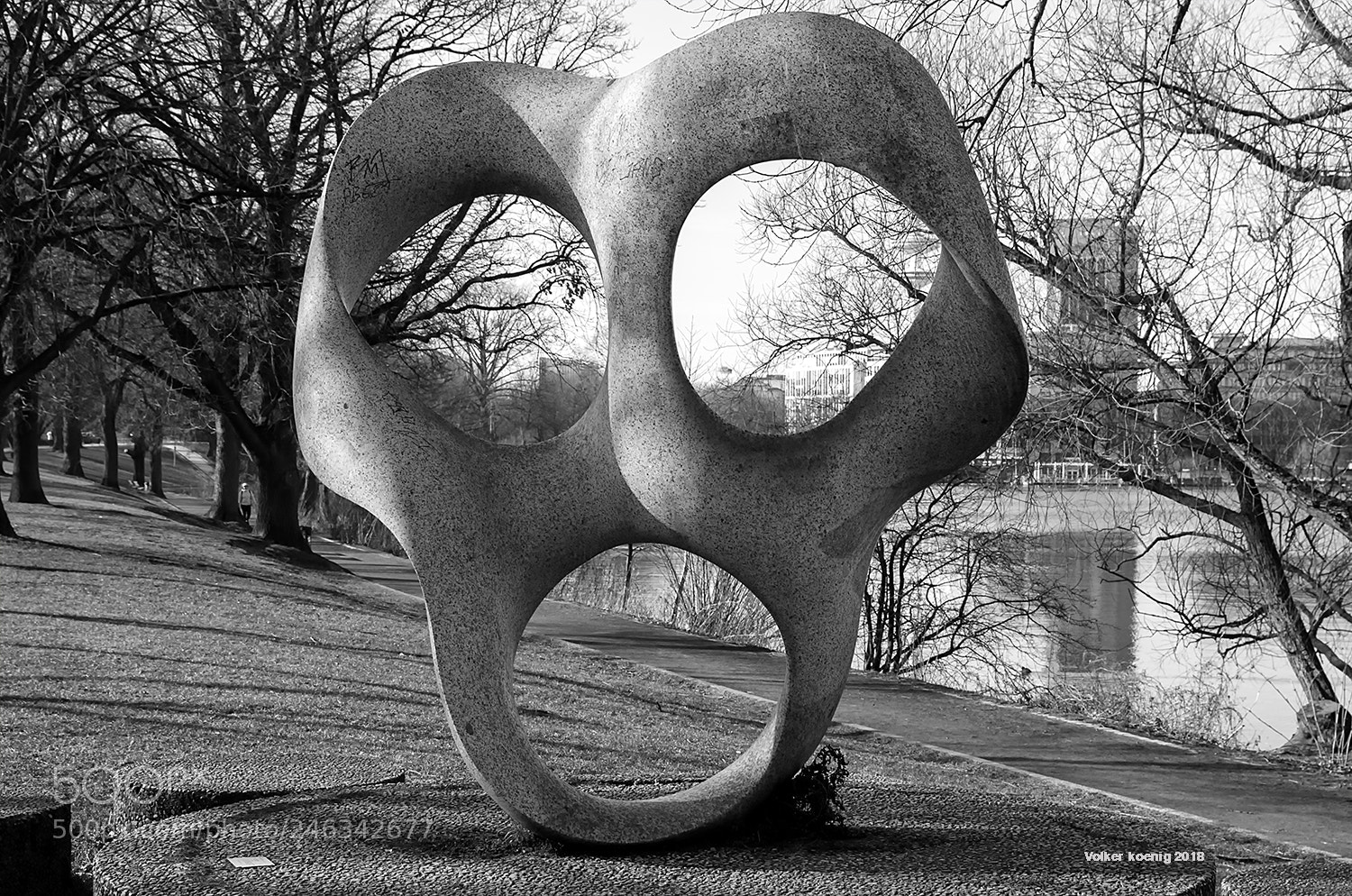 Pentax K-5 II sample photo. Sculpture photography