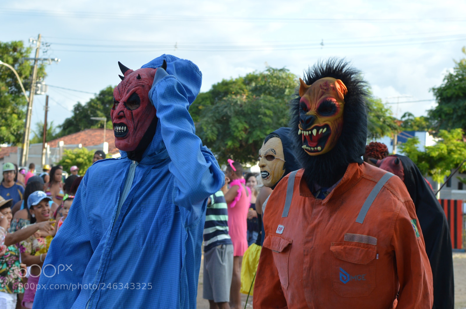 Nikon D3200 + Nikon AF-S DX Nikkor 35mm F1.8G sample photo. Carnaval em itapema-ba photography