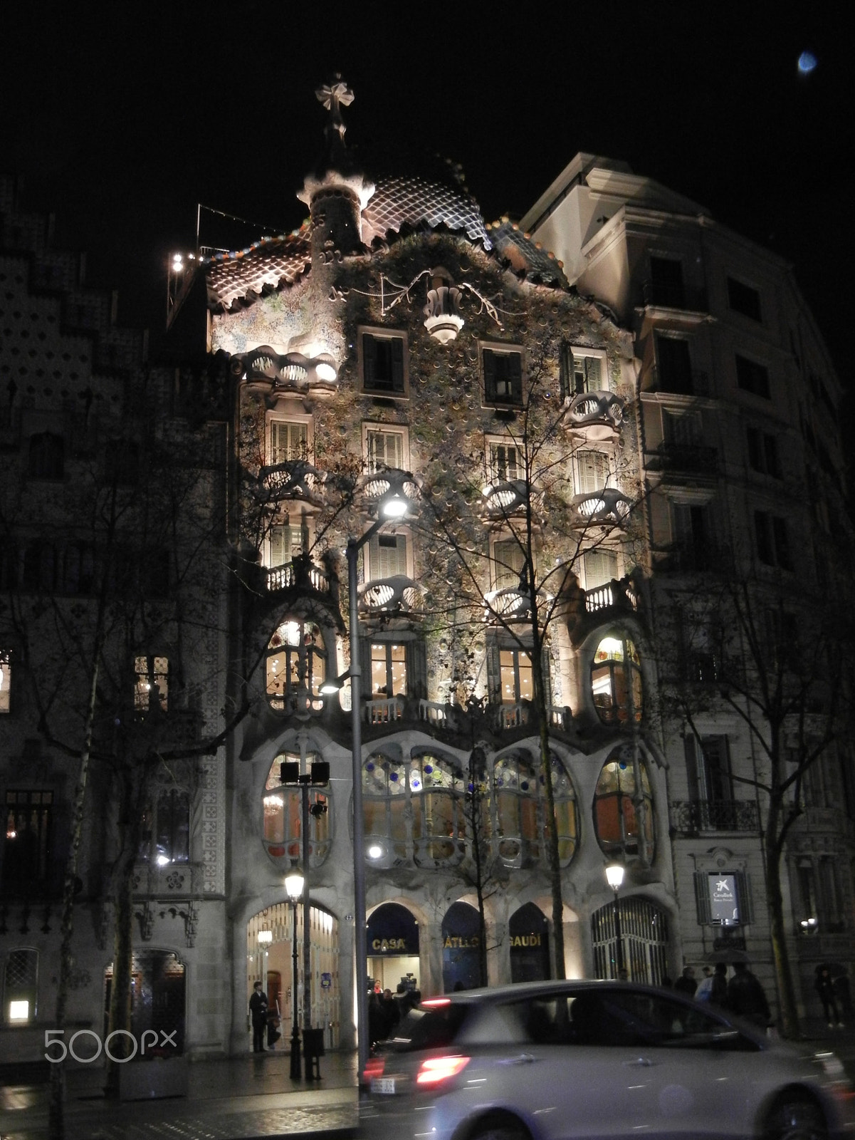 Nikon Coolpix S8100 sample photo. Gaudi's casa batilo, barcelona photography