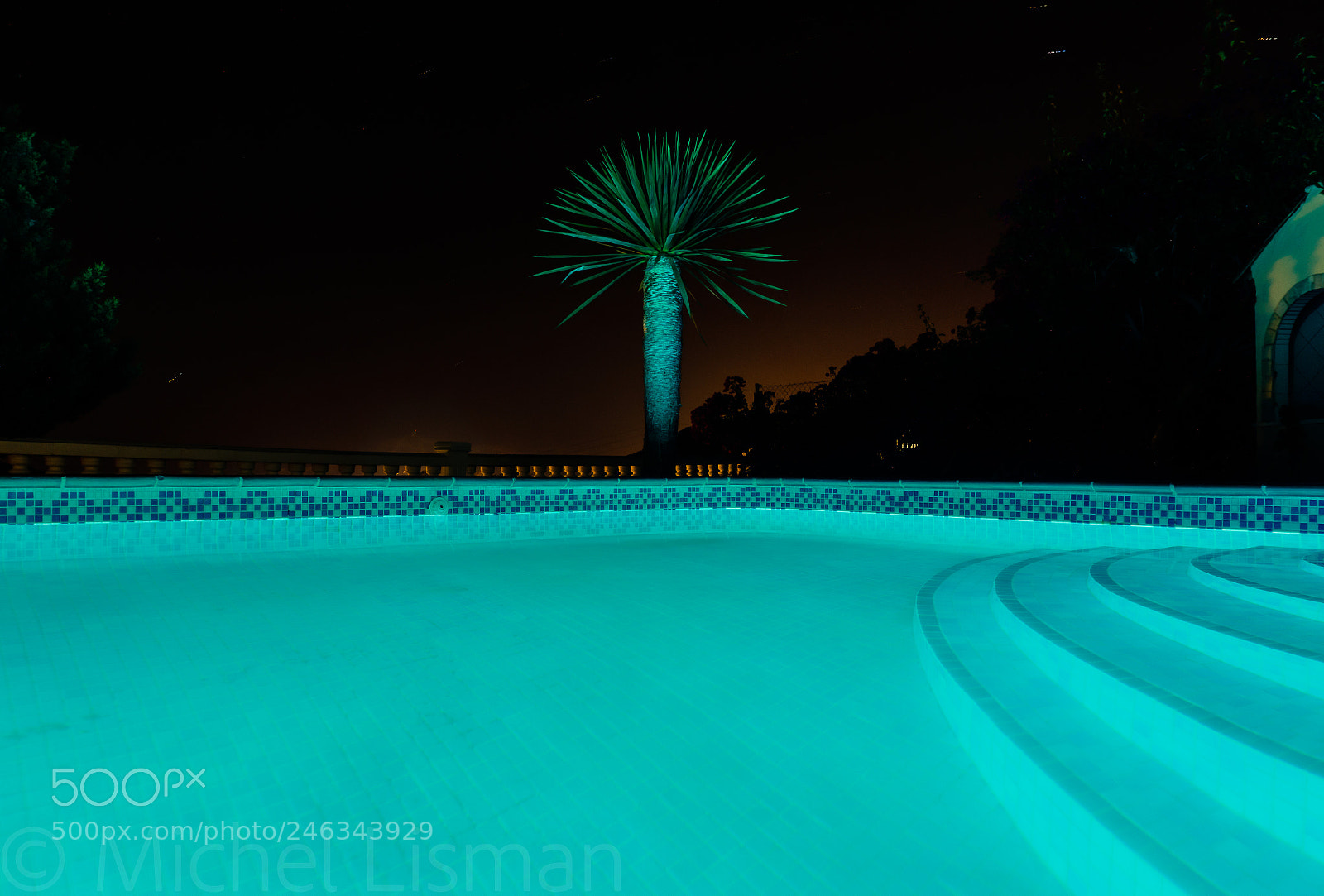 Sony a6000 sample photo. A pool and a photography