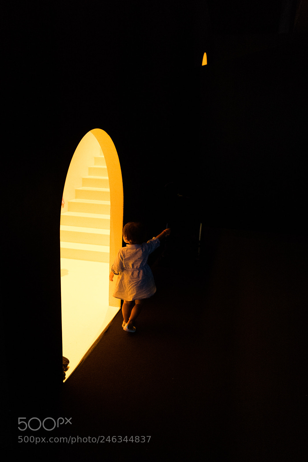 Leica Q (Typ 116) sample photo. Dark hallway photography